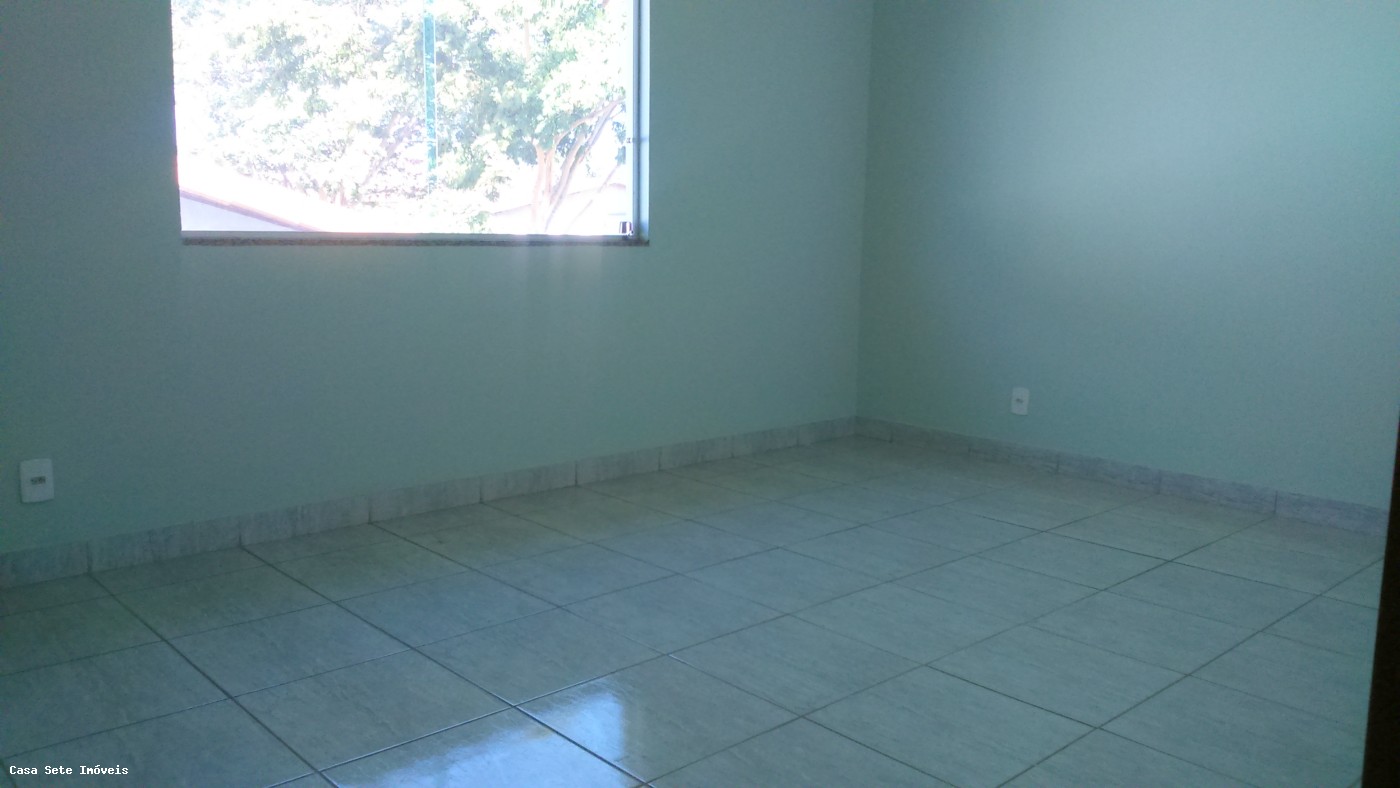 Casa para alugar com 2 quartos, 80m² - Foto 9