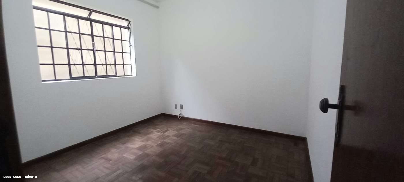 Apartamento para alugar com 2 quartos, 80m² - Foto 4