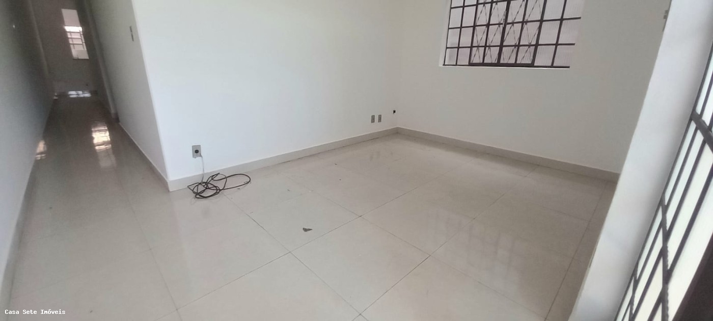 Apartamento para alugar com 2 quartos, 80m² - Foto 1